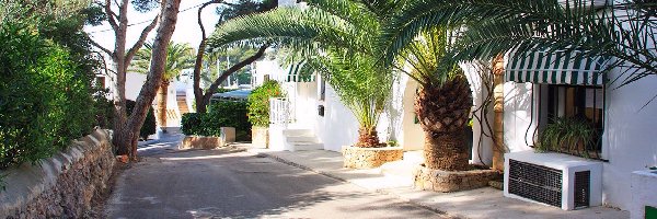 Fowlers Hotel, Cala d'or, Majorca